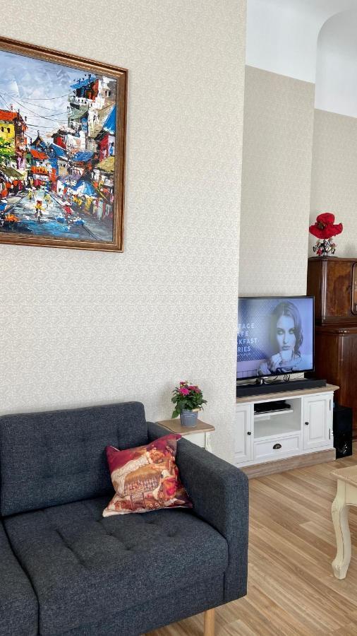 Elegant Apartment In Historical Centre & Free Locked Parking Riga Eksteriør bilde