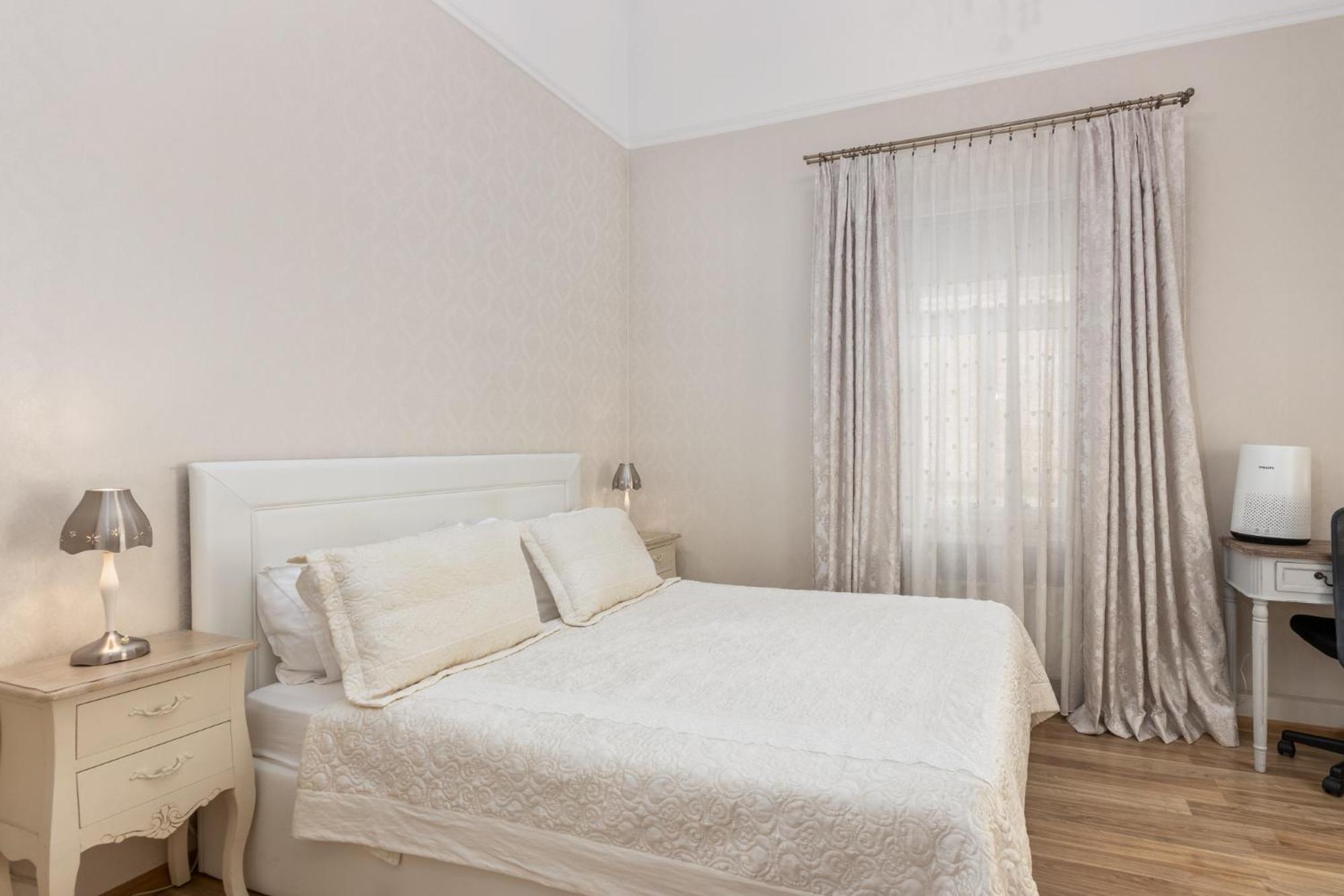 Elegant Apartment In Historical Centre & Free Locked Parking Riga Eksteriør bilde