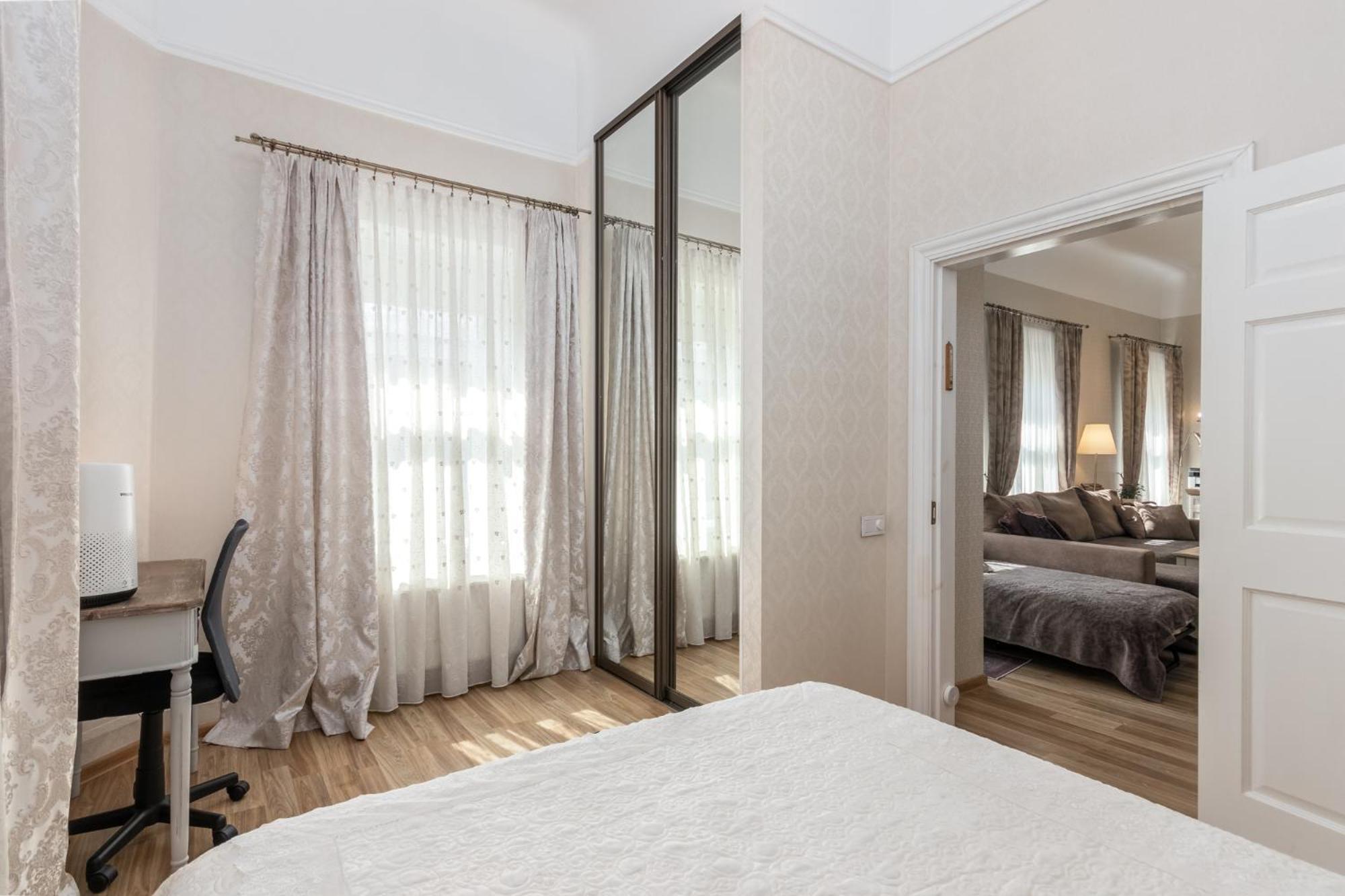 Elegant Apartment In Historical Centre & Free Locked Parking Riga Eksteriør bilde
